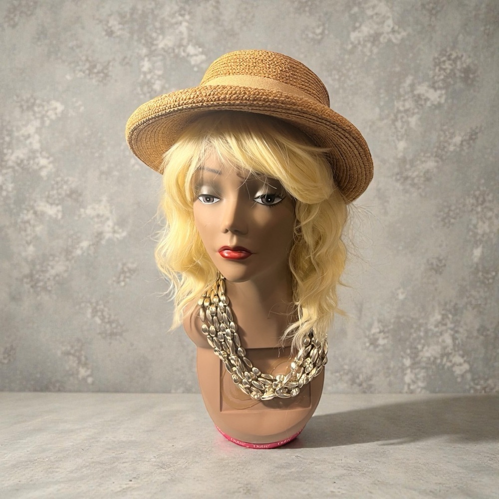 Blonde Wavy Hair Wig – Medium Length